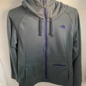 North Face Women’s FullZip Sweatshirt Green/Sage color